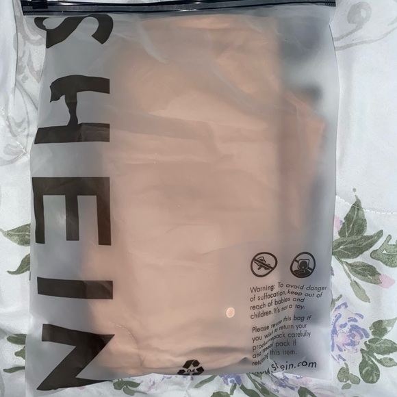 Shein pants - Picture 1 of 8